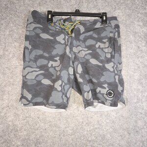 Marsh Wear Men's Fulton Volley shorts in Gray Mallard Camo Size 32